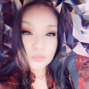 Meet your Posher, Yvette